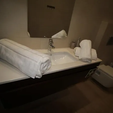 Apartament T1 Da Rocha/rocha Prime 9 *